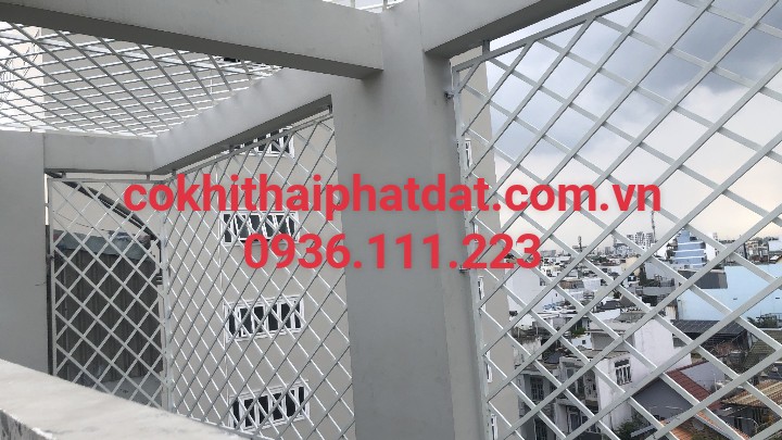 Thợ làm khung sắt bảo vệ sân thượng tại TP Dĩ An chuyên nghiệp
