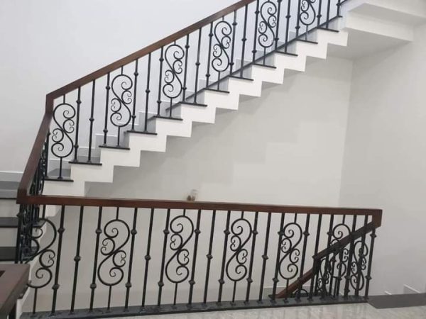 Thợ làm lan can sắt giá rẻ tại quận Phú Nhuận