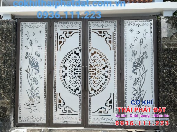 Làm cửa cổng sắt giá rẻ tại Quận 8