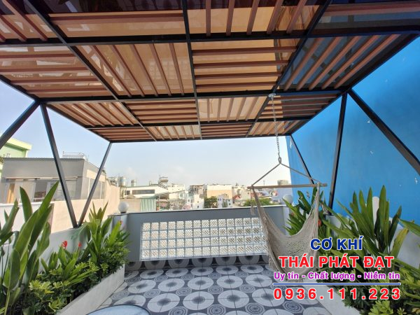 Ưu điểm của mái poly nhựa lấy sáng