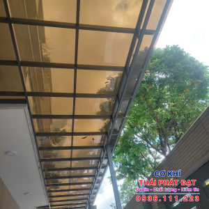 Dịch vụ lợp mái poly lấy sáng giá rẻ tại Quận 7