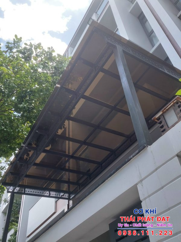 Dịch vụ thi công mái poly uy tín tại quận Tân Bình với mức giá cạnh tranh