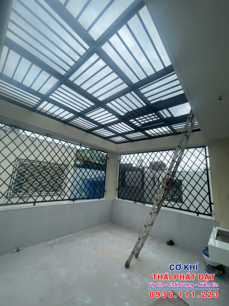 Báo giá thi công khung sắt bảo vệ cửa sổ, sân thượng tại TP HCM