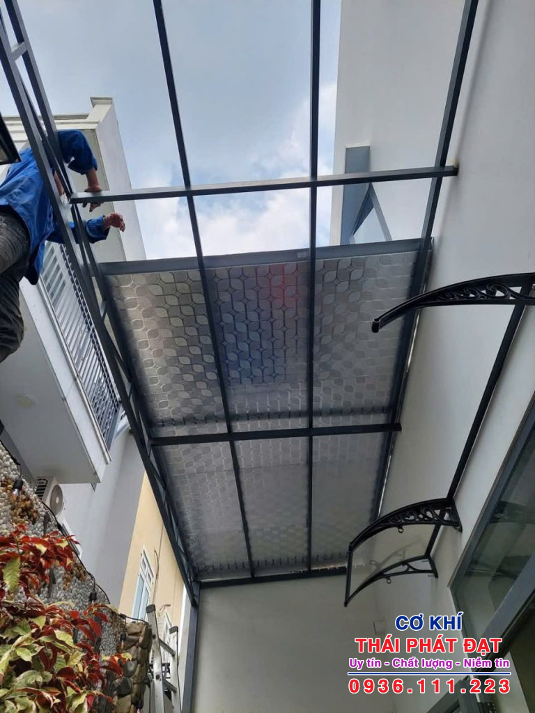 Bảng giá thi công mái tôn chống nóng mới nhất tại TP Dĩ An