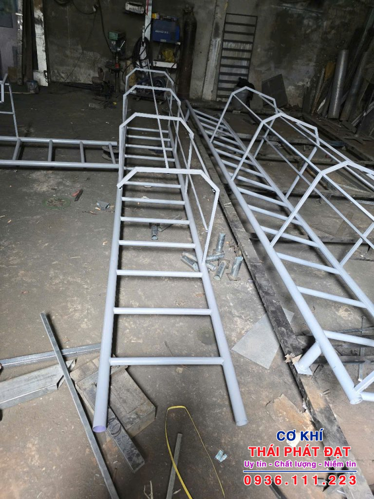 Đơn vị làm cầu thang thoát hiểm tại TP Thủ Đức uy tín – Cam kết chất lượng và an toàn