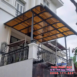 Dịch vụ làm mái poly tại Quận 7