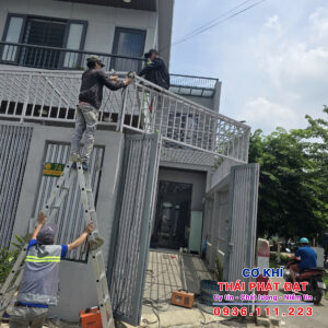 Dịch vụ làm khung sắt bảo vệ tại Quận 4