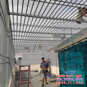 Làm khung sắt bảo vệ sân thượng tại Phường An Phú